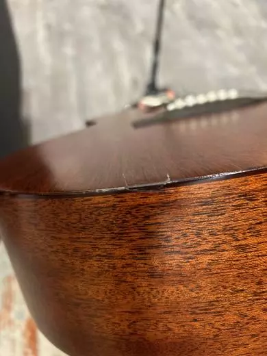 Martin Guitars - 000-17 2